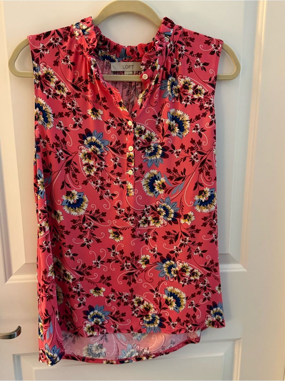 LOFT Pink Floral Ruffle Neck Sleeveless Mixed Media Blouse Size Medium